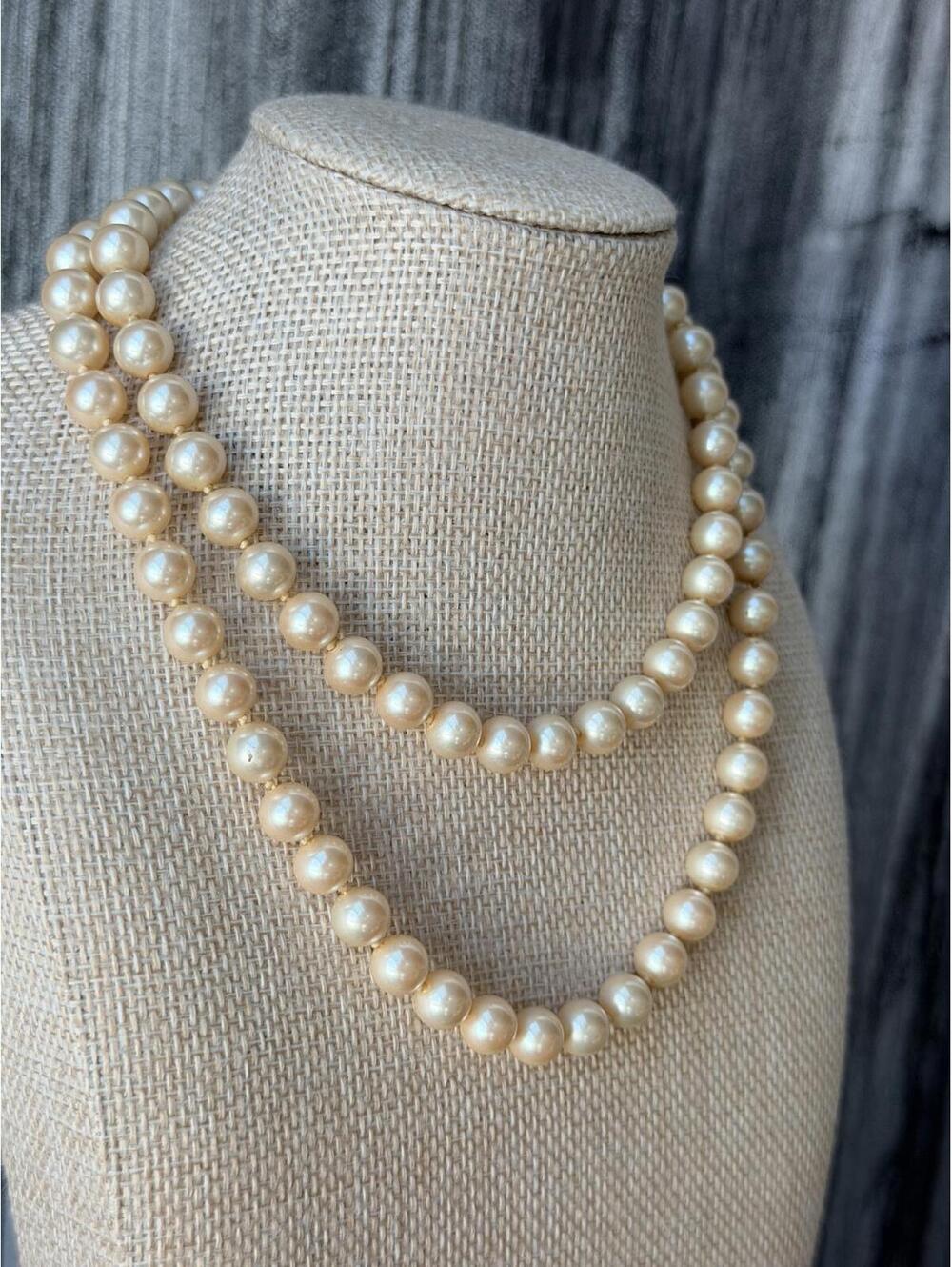 Vintage Marvella Faux Pearl Necklace (Mid-Century / 70s–80s) - Picture 5 of 8